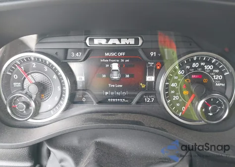 2022 Ram 1500 Laramie 4X4 6'4 Box from USA, damaged, VIN 1C6SRFRT4NN233055